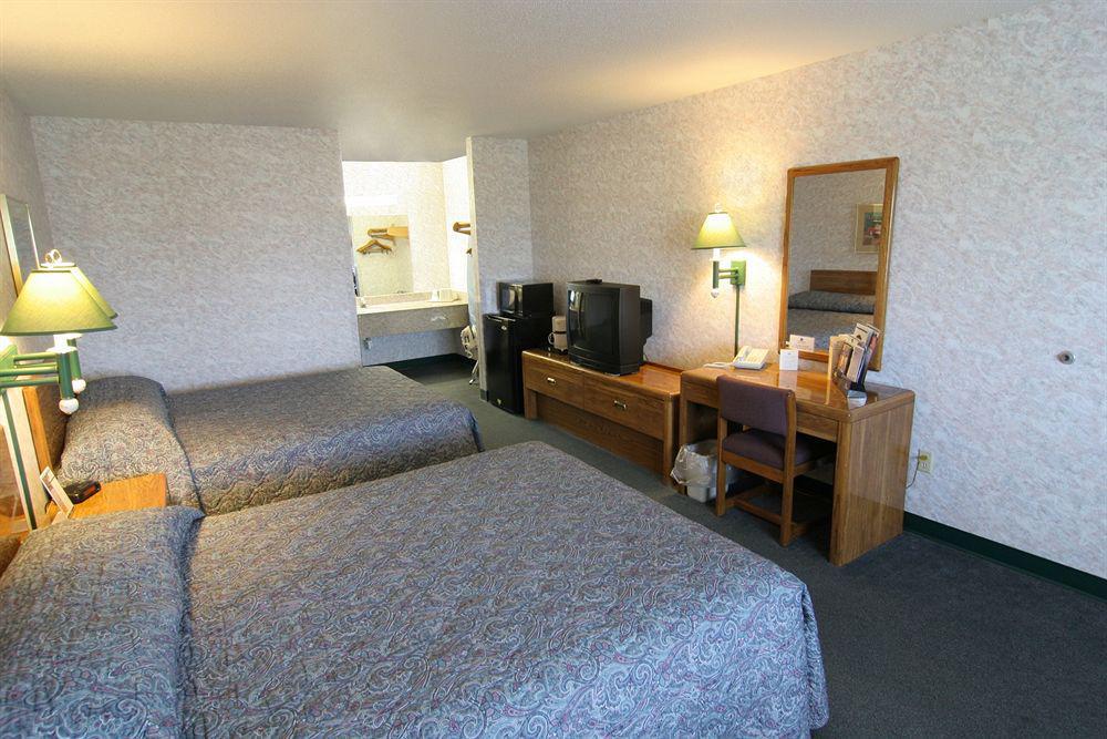 Magnuson Hotel Howell/Brighton Pokoj fotografie